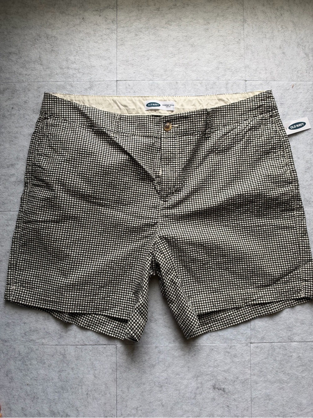 Old Navy Women’s Black and White Gingham Flat-Front Shorts
